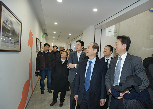 aee49c346fb0425cb21056bbf67b0941.jpg