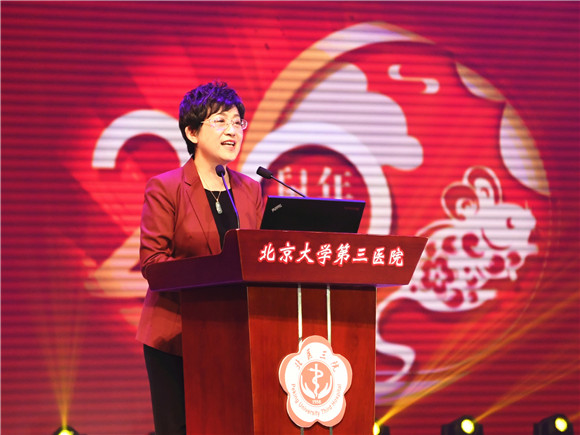 c8523fff5101450b9d92d8e3315ac6e8.jpg